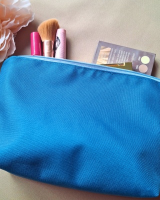 Kosmetyczka pojemna turkus