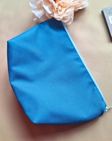 Kosmetyczka pojemna turkus