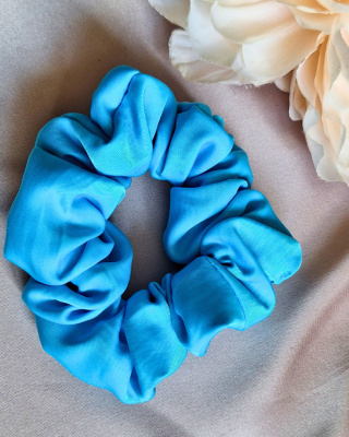 Scrunchie gumka do włosów satynowa celeste - niebieski